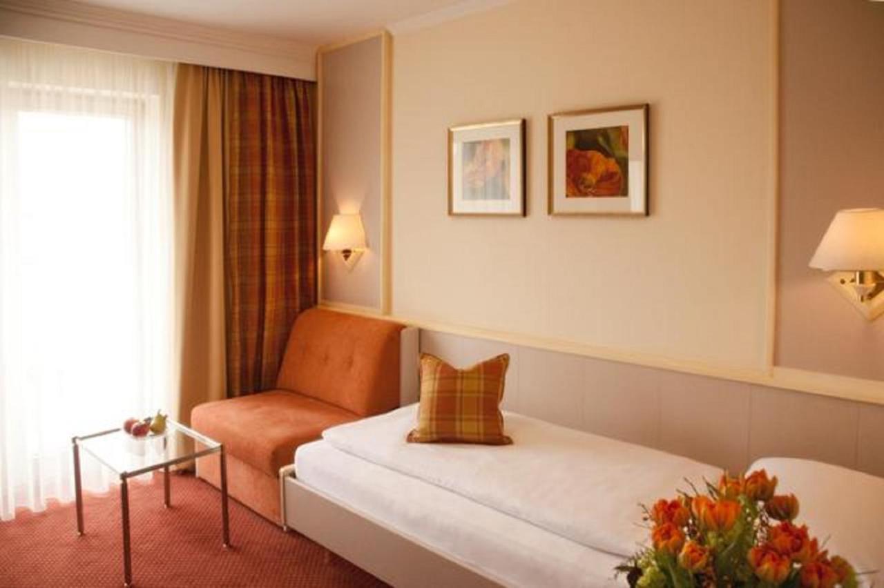 Hotel Dein Franz Bad Füssing Buitenkant foto